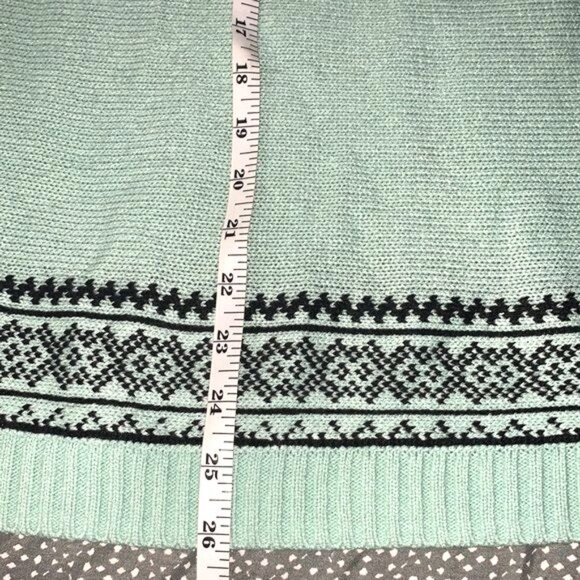New York & Company Mint Green Sweater With Black Geometric Print V-Neck 3/4 Slee - Picture 7 of 8